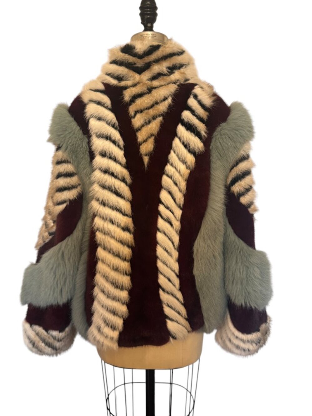 ✨ AZALEA WANG INEZ STRIPED FAUX FUR JACKET ✨ - Picture 14 of 14